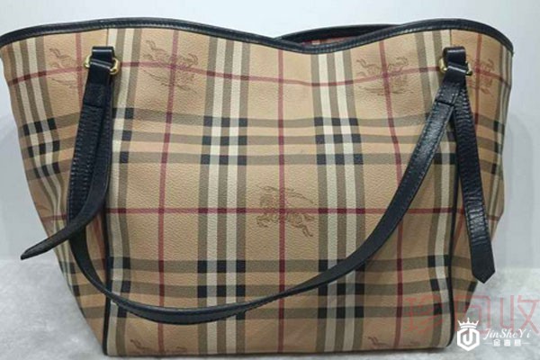 双色拼接款的博柏利包包回收多少钱