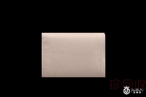 网上查找的lv钱包回收电话靠谱吗