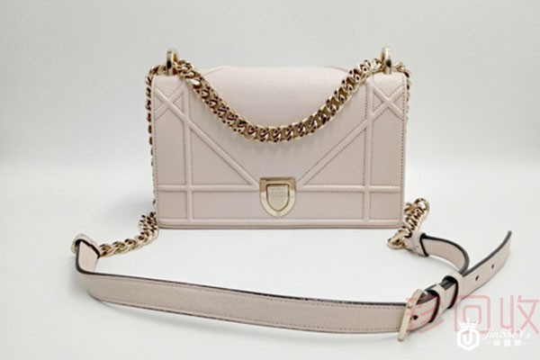 包包回收估价哪里可以免费查询