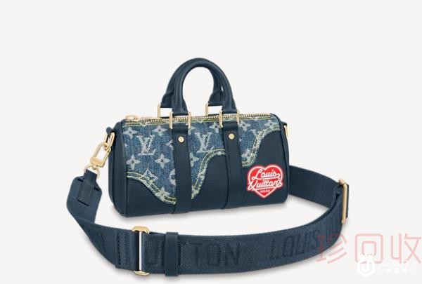 才用了一个月的lv包回收多少钱