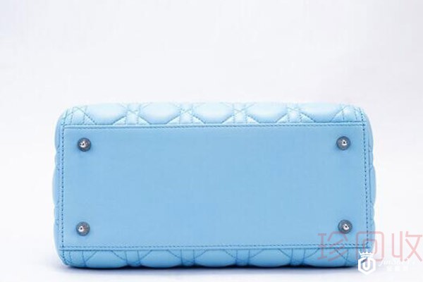 二手迪奥包回收价格受款式影响多吗