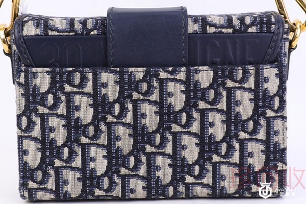 迪奥包包回收实体店交易不如线上平台价高？