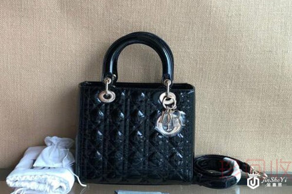 迪奥包包回收地址一般都在哪里 迪奥包包回收地址一般都在哪里