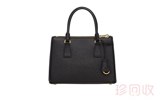 五金褪色的prada包包二手回收价多少