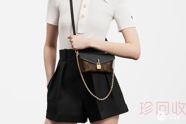 全新lv三合一链条包2手回收价格是多少