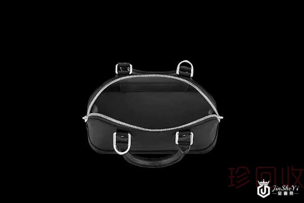 lv包包烫字了可以回收吗 保养好不难回收