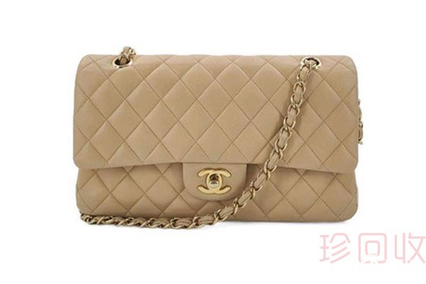 有轻微磨损的香奈儿cf回收价格是多少 
