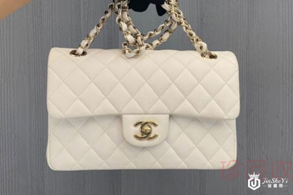 有轻微磨损的香奈儿cf回收价格是多少 