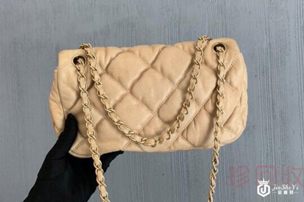 全新香奈儿回收多少钱 超原价轻松吗