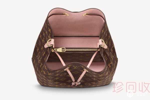 成色95新的lv粉桶包回收价格高吗