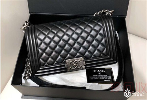 二手香奈儿leboy包回收能卖多少钱 二手香奈儿leboy包回收能卖多少钱