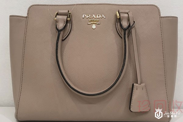 prada二手杀手包回收多少钱