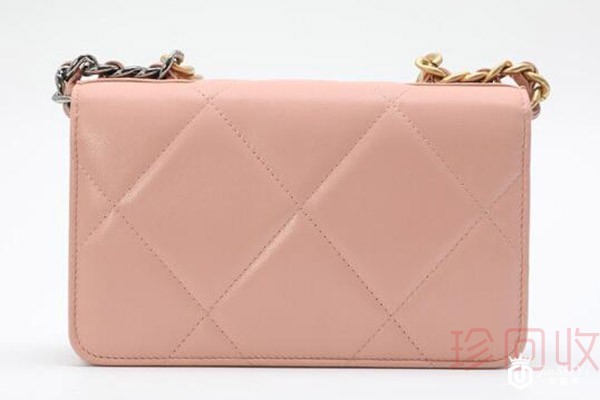 大火的香奈儿19二手回收价格有多少