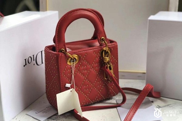 迪奥戴妃包如何在二手回收市场中换新款? 迪奥戴妃包如何在二手回收市场中换新款?