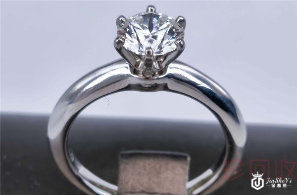 买来才3个月的蒂芙尼钻戒能回收么