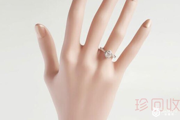 老凤祥钻戒回收能值多少钱怎么算的