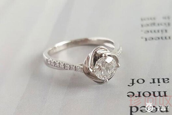 老凤祥钻戒回收能值多少钱怎么算的