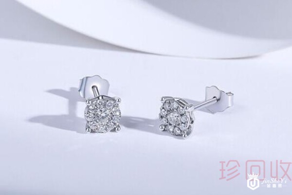 周大福专柜店里有回收钻石服务吗 