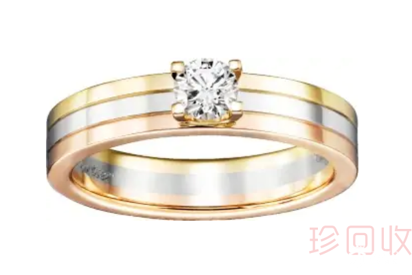 卡地亚TRINITY订婚钻戒