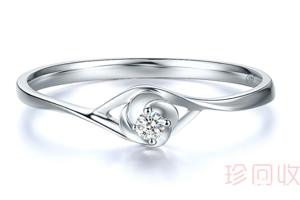 周六福18K金玫瑰花型钻石戒指