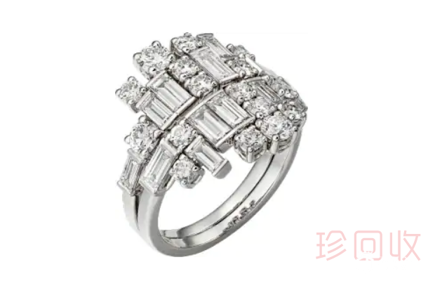 卡地亚圆形明亮式切割钻戒