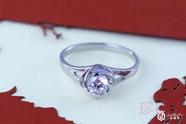 新的钻石戒指50分回收价格能有多少钱