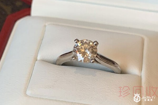 卡地亚750钻戒回收值钱吗 由什么因素决定