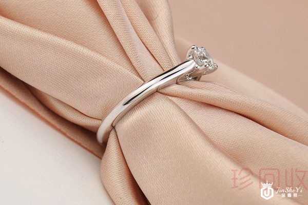 卡地亚一颗钻戒指回收多少钱主钻是关键