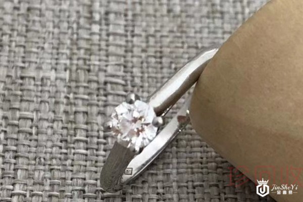 中国黄金的钻戒指回收吗