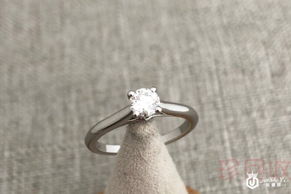 中国黄金的钻戒指回收吗