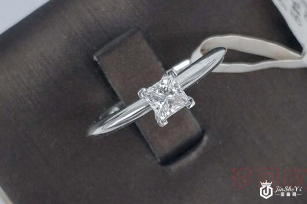 钻戒在哪里可以卖高价 线上更合适