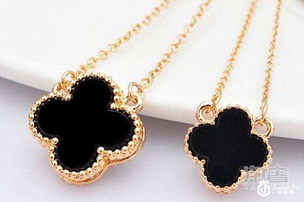 黑色梵克雅宝四叶草项链