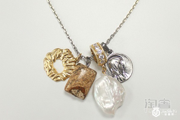 August Harmony项链