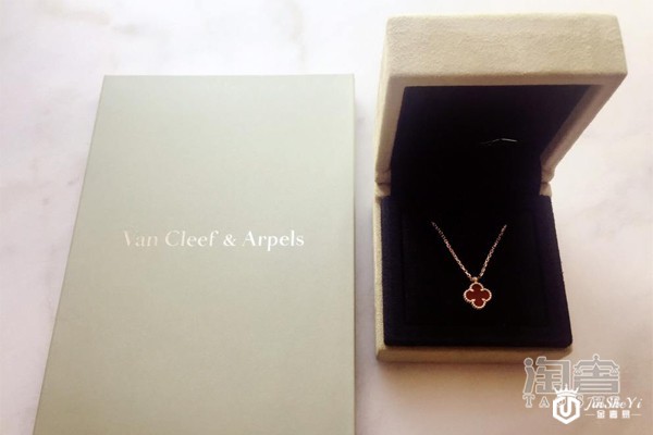 真假梵克雅宝项链细节