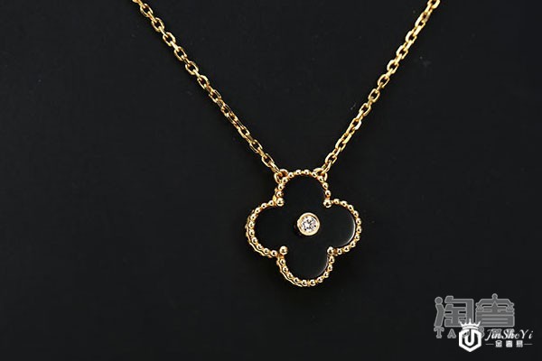 四叶草哪个颜色最难买