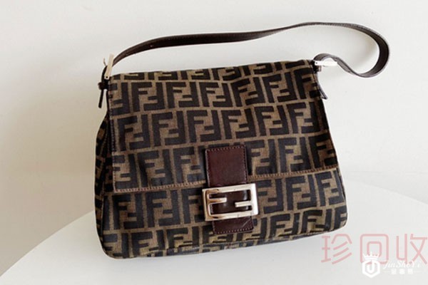 芬迪包二手回收多少钱 渠道不同价格会有影响吗