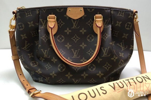 95新的lv老花饺子包回收什么价格 