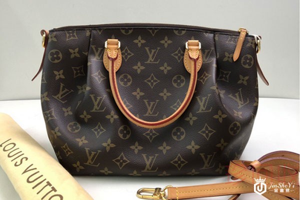 95新的lv老花饺子包回收什么价格 