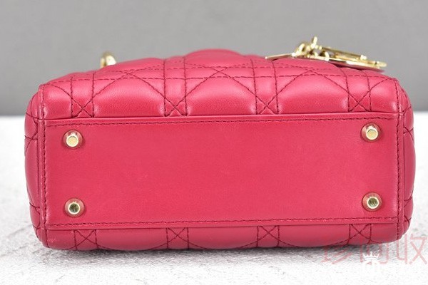 原价四万的dior包回收价格有无两万