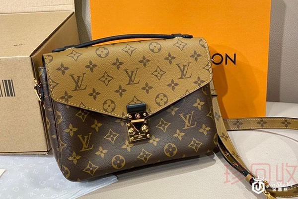 款式热门的lv邮差包回收一般几折