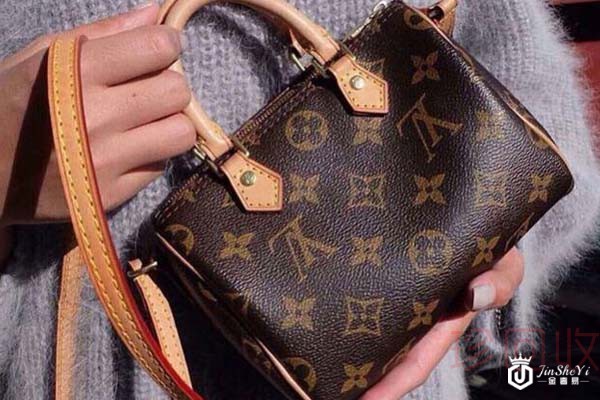 买了两年的lv麻将包回收价有五折吗