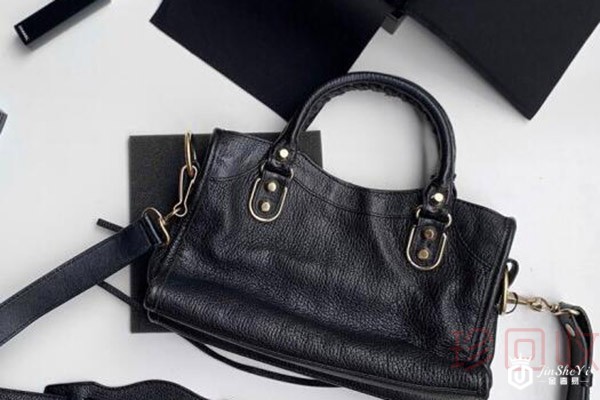 二手巴黎世家包包回收价格普遍几折