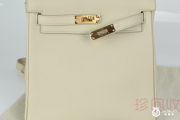 附近哪里有名牌包包回收店