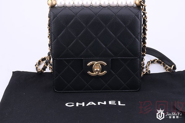 附近哪里有名牌包包回收店