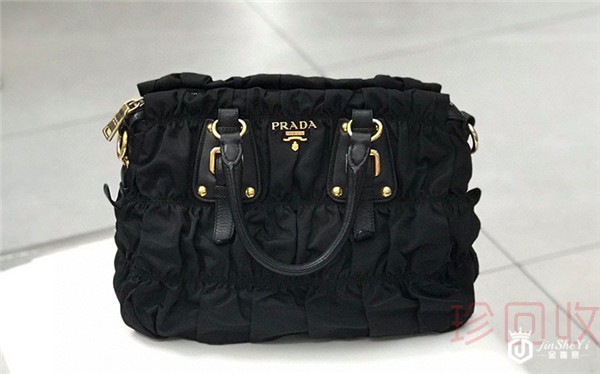 普拉达包包高价回收需要做哪些准备