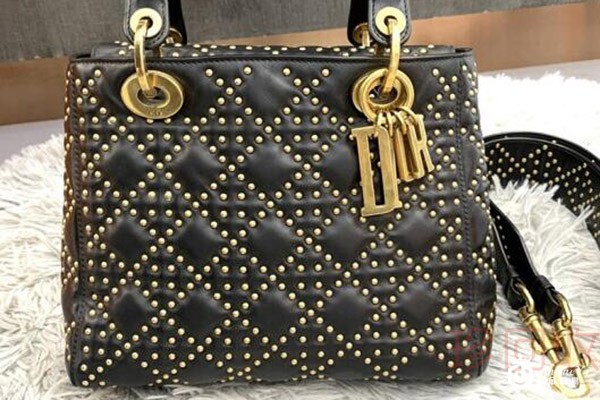 dior的包回收什么价是合理的