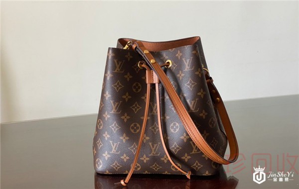 7成新的二手lv包回收多少钱 7成新的二手lv包回收多少钱