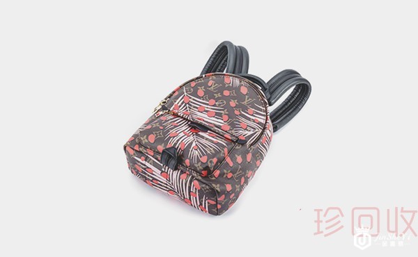 lv单肩斜挎两用包回收评估大概在多少钱