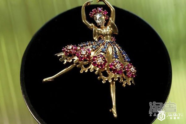 梵克雅宝为什么那么贵 梵克雅宝首饰的卖点在哪里 梵克雅宝为什么那么贵 梵克雅宝首饰的卖点在哪里