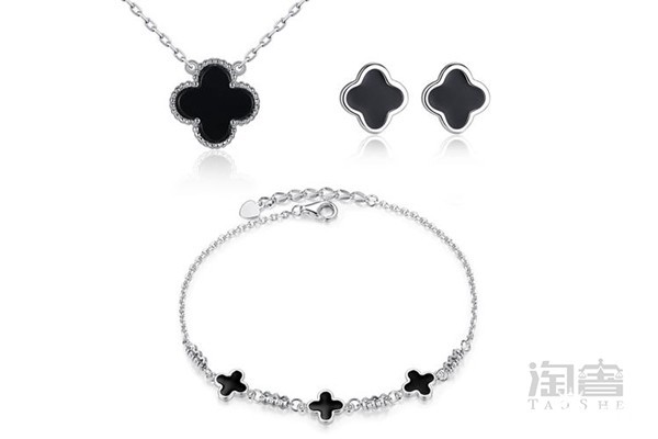 四叶草项链买什么颜色 这几个颜色的四叶草项链好看又保值